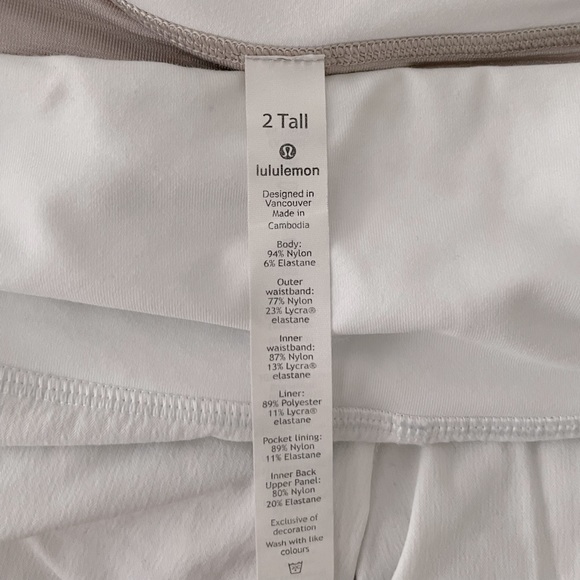 lululemon speed up shorts WHITE - Picture 3 of 3